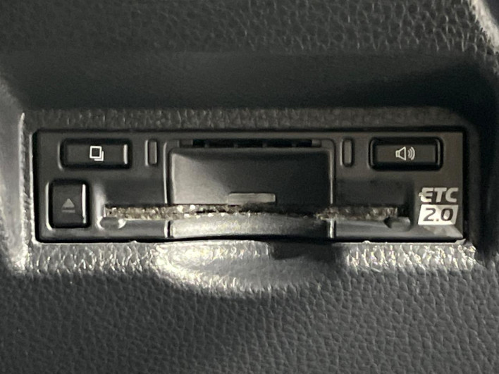 2022 Toyota Noah 6BA-MZRA95W (UW-69f0676bc4d09)[22]