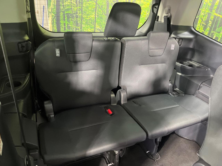 2022 Toyota Noah 6BA-MZRA95W (UW-69f0676bc4d09)[12]