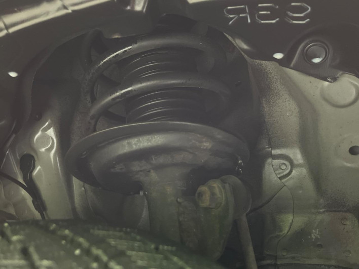 2015 Toyota Aqua DAA-NHP10 (UW-69f0676e03808)[17]