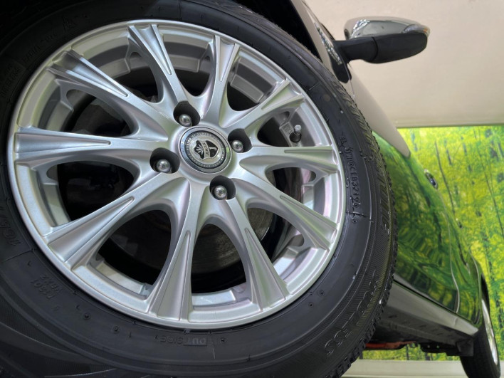 2015 Toyota Aqua DAA-NHP10 (UW-69f0676e03808)[14]