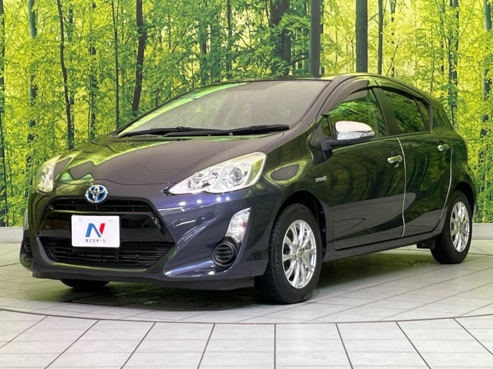 2015 Toyota Aqua DAA-NHP10 (UW-69f0676e03808)[4]