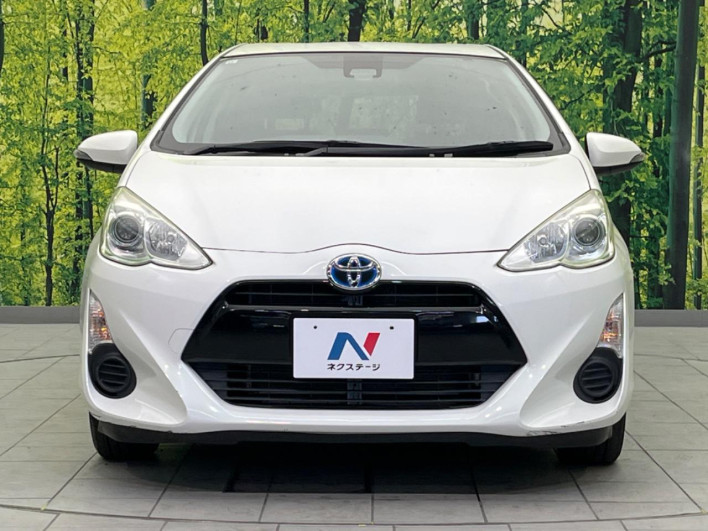 2015 Toyota Aqua DAA-NHP10 (UW-69f0676e094cb)[13]