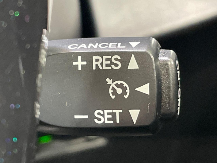 2016 Toyota Aqua DAA-NHP10 (UW-69f0676f93f57)[15]