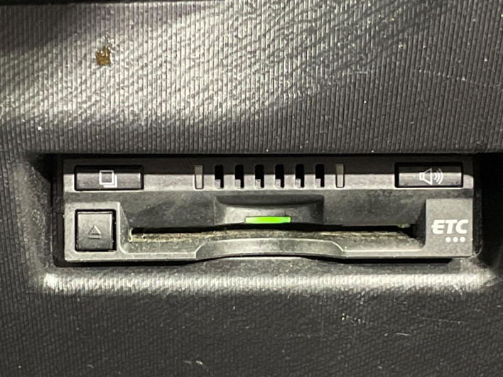 2016 Toyota Aqua DAA-NHP10 (UW-69f0676f93f57)[13]