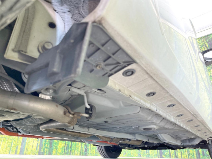 2020 Toyota Aqua 6AA-NHP10 (UW-69f0676fe3003)[23]