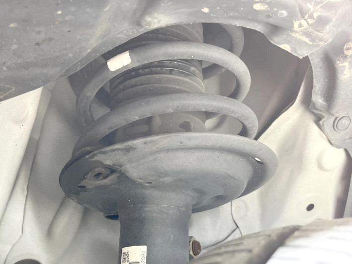 2020 Toyota Aqua 6AA-NHP10 (UW-69f0676fe3003)[17]