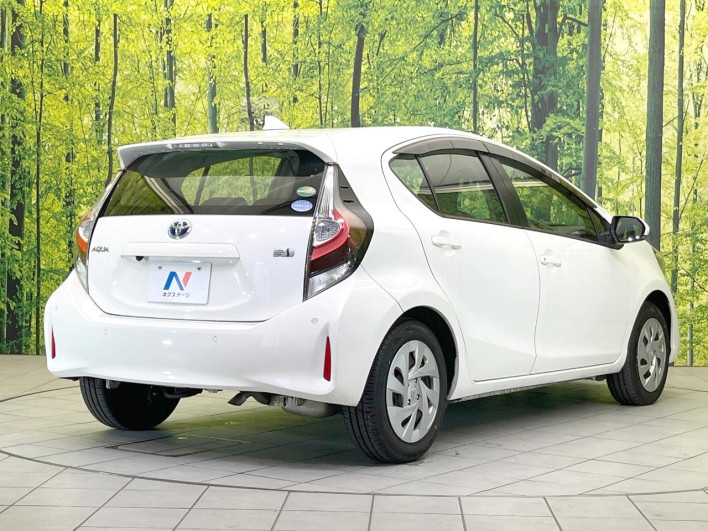 2020 Toyota Aqua 6AA-NHP10 (UW-69f0676fe3003)[9]