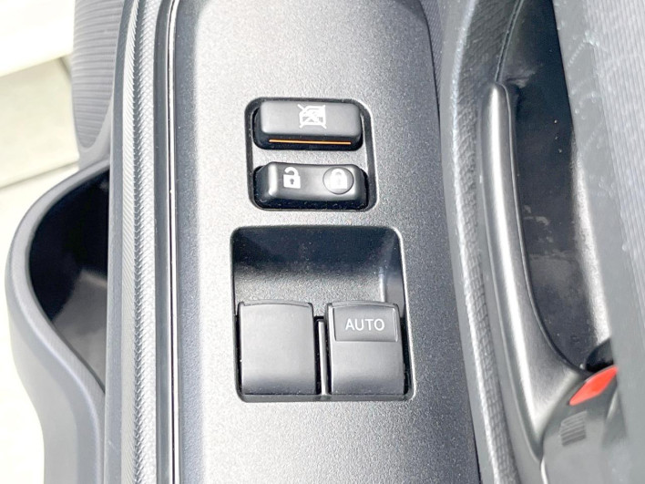 2020 Toyota Aqua 6AA-NHP10 (UW-69f0676fe3003)[29]