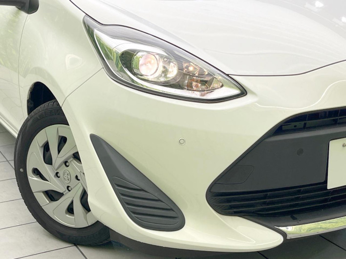 2020 Toyota Aqua 6AA-NHP10 (UW-69f0676fe3003)[13]