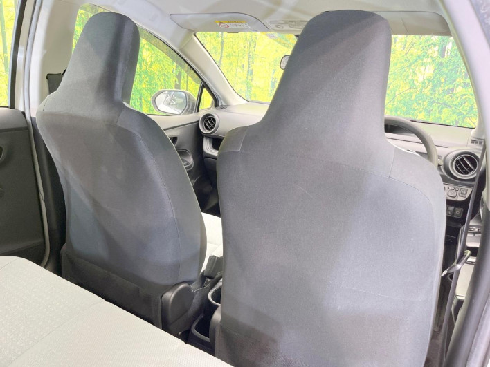 2020 Toyota Aqua 6AA-NHP10 (UW-69f0676fe3003)[28]