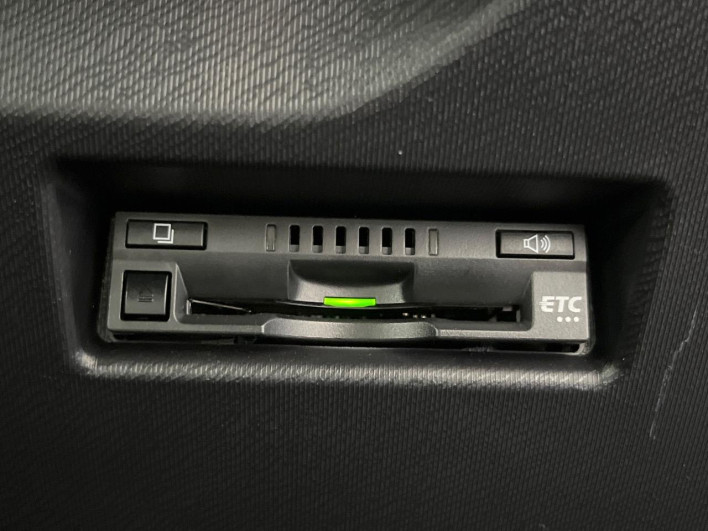 2021 Toyota Aqua 6AA-NHP10 (UW-69f0676fed25b)[16]