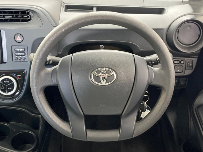 2021 Toyota Aqua 6AA-NHP10 (UW-69f0676fed25b)[12]