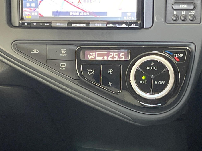 2021 Toyota Aqua 6AA-NHP10 (UW-69f0676fed25b)[13]