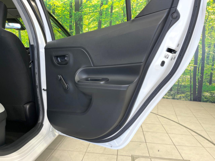 2021 Toyota Aqua 6AA-NHP10 (UW-69f06771f23c3)[6]