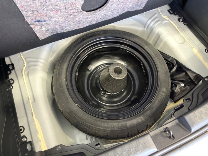 2021 Toyota Aqua 6AA-NHP10 (UW-69f06771f23c3)[14]