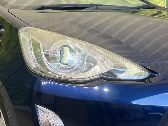 2017 Toyota Aqua DAA-NHP10 (UW-69f0677228867)[24]