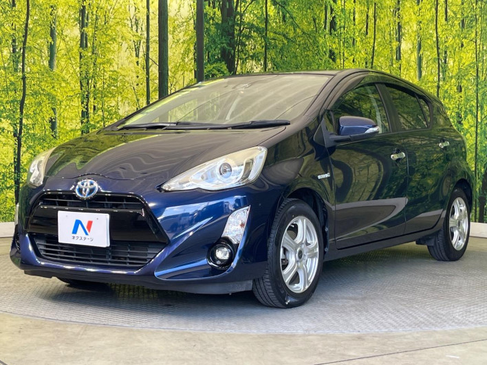 2017 Toyota Aqua DAA-NHP10 (UW-69f0677228867)[7]