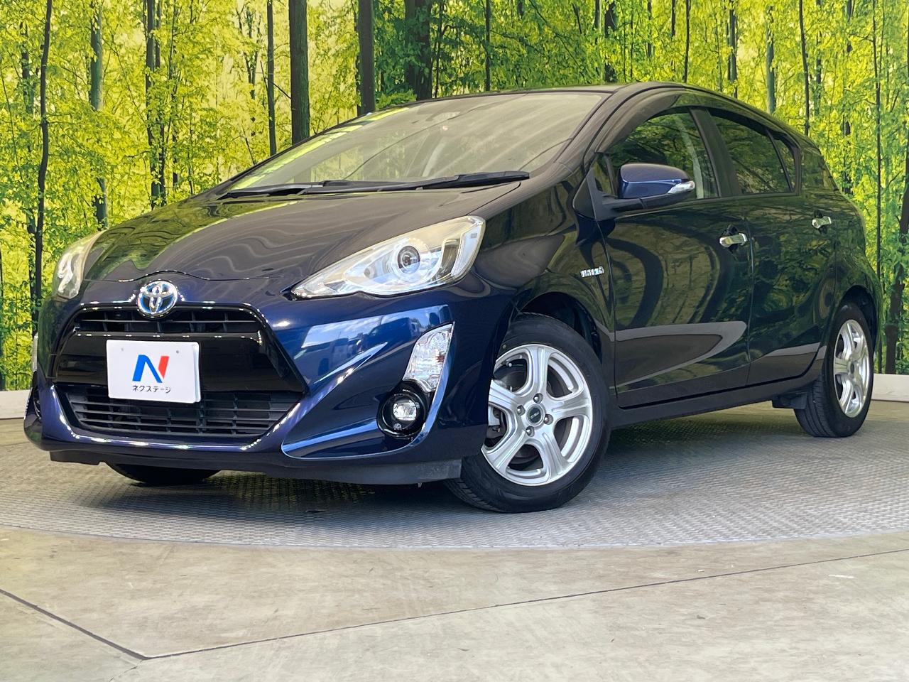 2017 Toyota Aqua DAA-NHP10