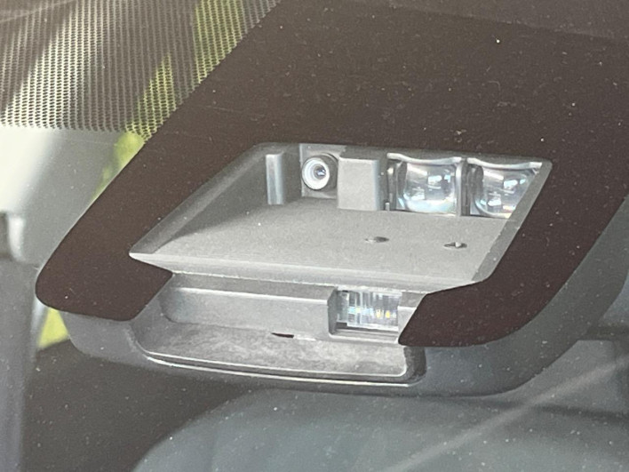 2017 Toyota Aqua DAA-NHP10 (UW-69f0677228867)[5]