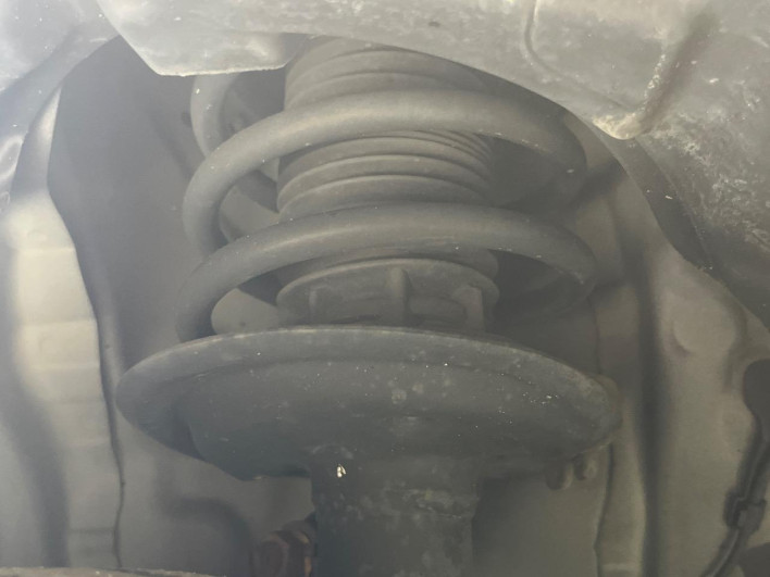 2017 Toyota Aqua DAA-NHP10 (UW-69f0677228867)[20]