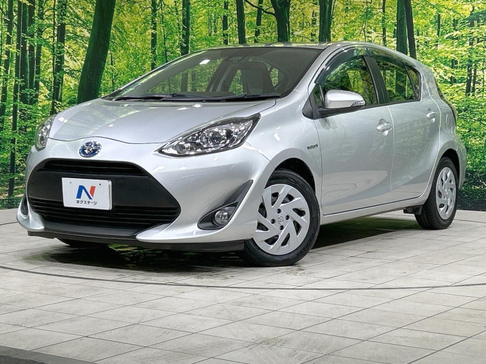 2017 Toyota Aqua DAA-NHP10 (UW-69f0677239157)[0]