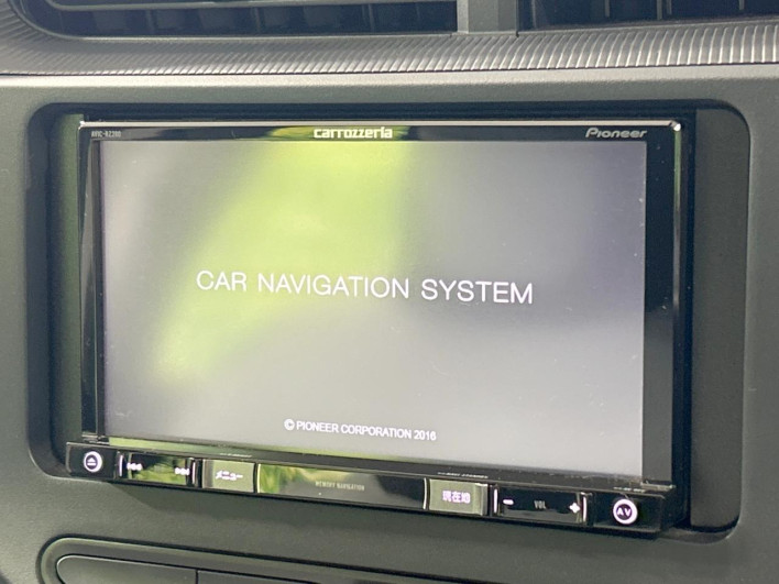 2017 Toyota Aqua DAA-NHP10 (UW-69f0677239157)[21]