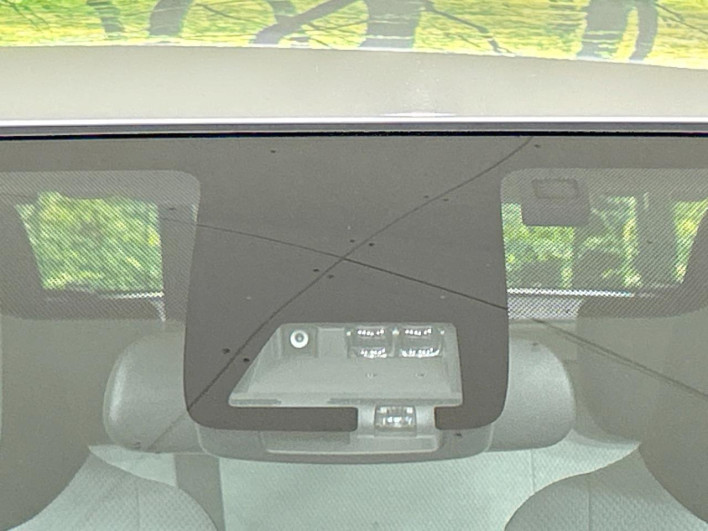 2017 Toyota Aqua DAA-NHP10 (UW-69f0677239157)[13]