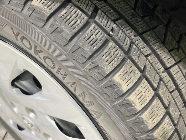 2017 Toyota Aqua DAA-NHP10 (UW-69f067723f654)[18]