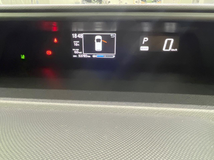 2017 Toyota Aqua DAA-NHP10 (UW-69f067723f654)[25]