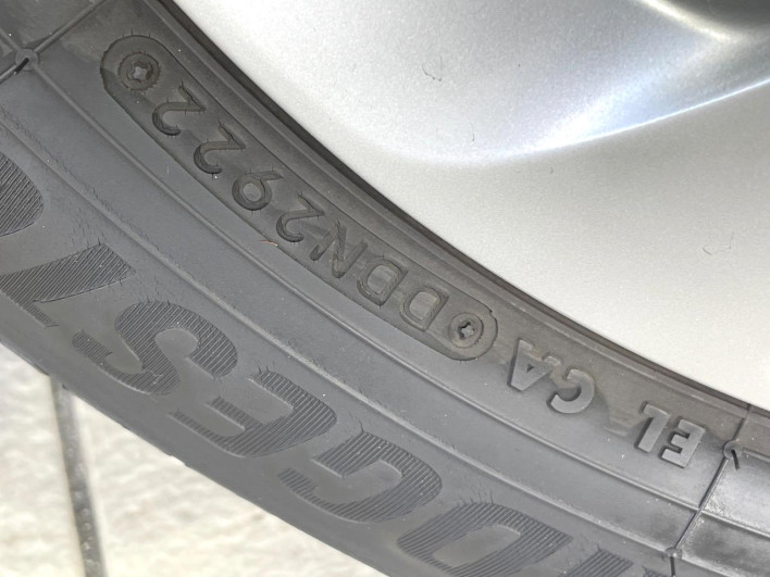 2018 Toyota Aqua DAA-NHP10 (UW-69f06773e3b40)[8]