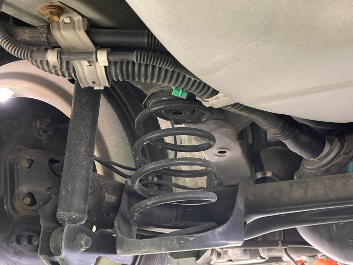 2018 Toyota Aqua DAA-NHP10 (UW-69f0677414486)[13]