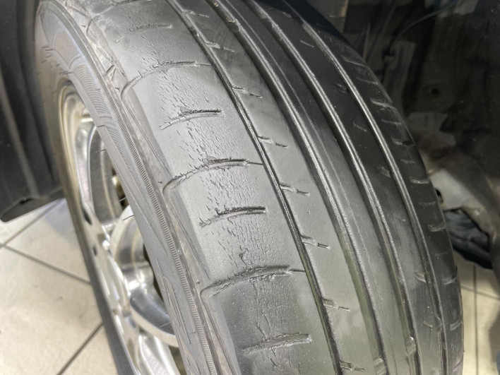 2018 Toyota Aqua DAA-NHP10 (UW-69f0677414486)[4]