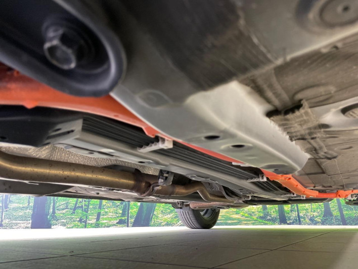 2018 Toyota Aqua DAA-NHP10 (UW-69f0677414486)[12]