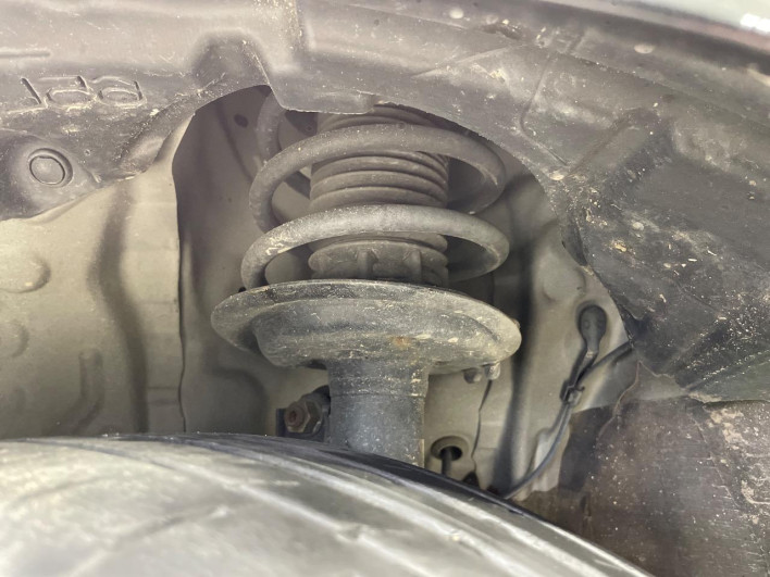 2018 Toyota Aqua DAA-NHP10 (UW-69f0677414486)[5]