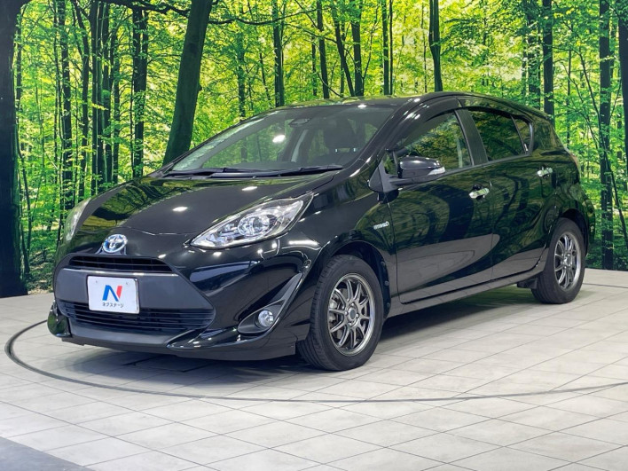 2018 Toyota Aqua DAA-NHP10 (UW-69f0677414486)[17]