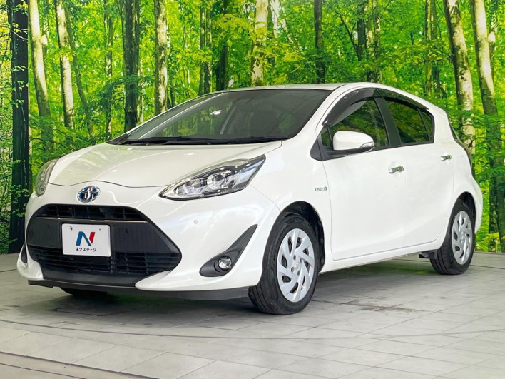 2018 Toyota Aqua DAA-NHP10 (UW-69f067746624e)[4]