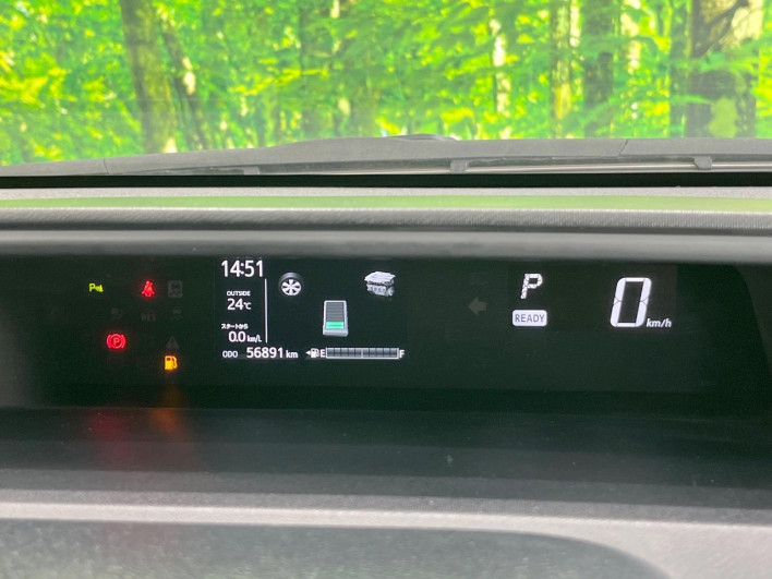 2018 Toyota Aqua DAA-NHP10 (UW-69f067746624e)[27]