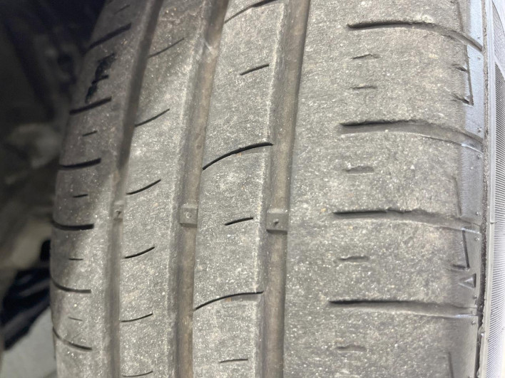 2018 Toyota Aqua DAA-NHP10 (UW-69f067746624e)[18]