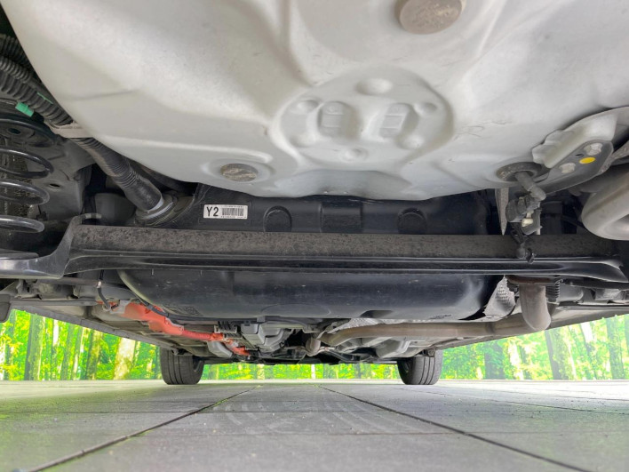 2018 Toyota Aqua DAA-NHP10 (UW-69f067746624e)[25]