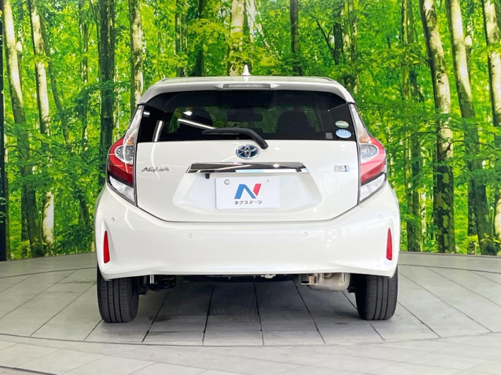 2018 Toyota Aqua DAA-NHP10 (UW-69f067746624e)[7]