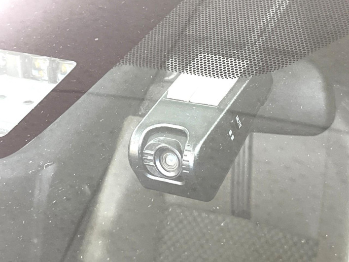 2019 Toyota Aqua DAA-NHP10H (UW-69f067748bd82)[15]