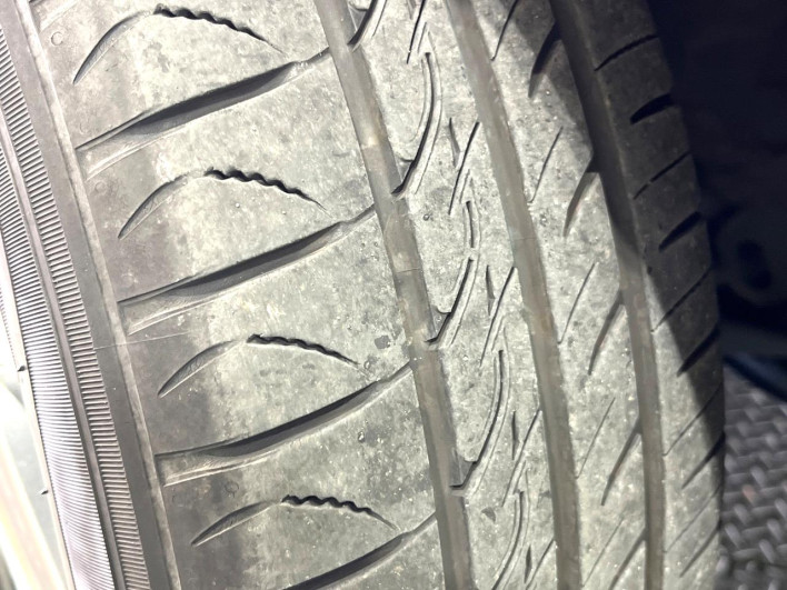 2019 Toyota Aqua DAA-NHP10H (UW-69f067748bd82)[18]