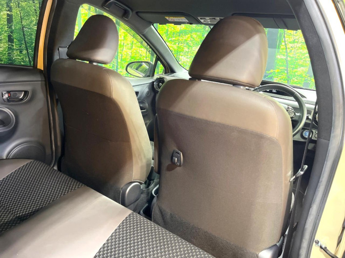 2019 Toyota Aqua DAA-NHP10H (UW-69f067748bd82)[26]