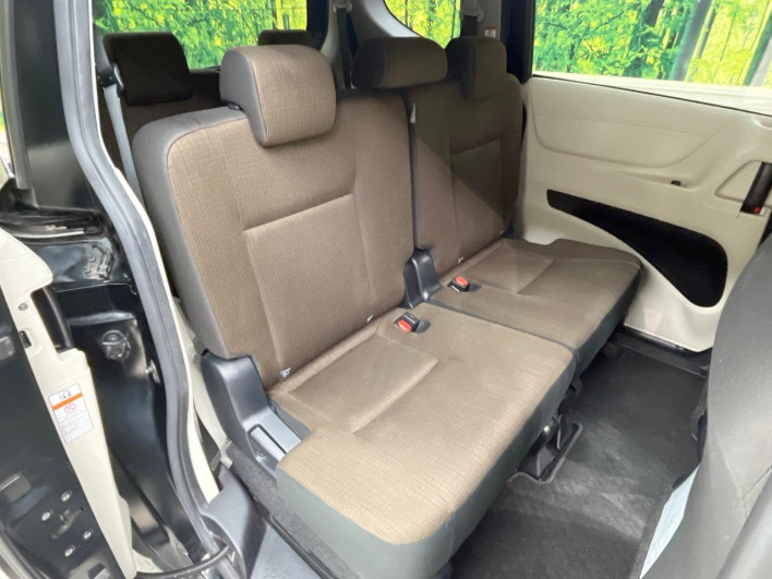 2016 Toyota Sienta DAA-NHP170G (UW-69f06775e980e)[20]