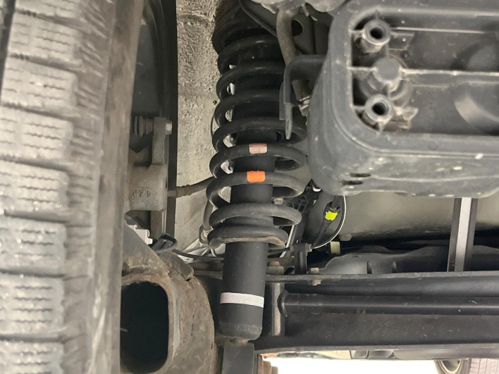 2016 Toyota Sienta DAA-NHP170G (UW-69f06775e980e)[27]