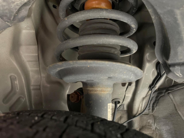 2016 Toyota Sienta DAA-NHP170G (UW-69f06775e980e)[13]