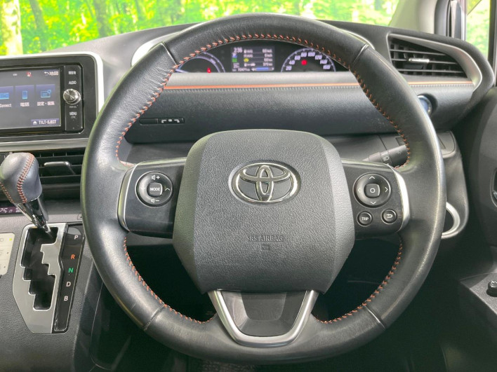 2017 Toyota Sienta DAA-NHP170G (UW-69f06775edd29)[28]