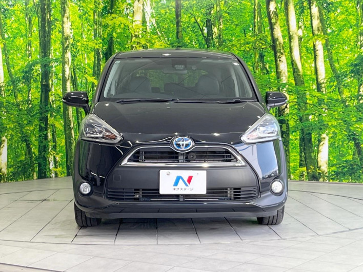 2017 Toyota Sienta DAA-NHP170G (UW-69f06775edd29)[11]