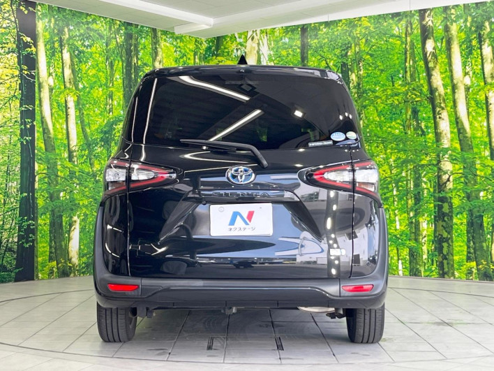 2017 Toyota Sienta DAA-NHP170G (UW-69f06775edd29)[7]