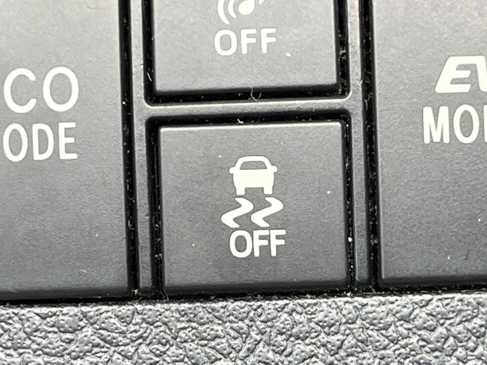 2015 Toyota Corolla Fielder DAA-NKE165G (UW-69f06777bd268)[25]